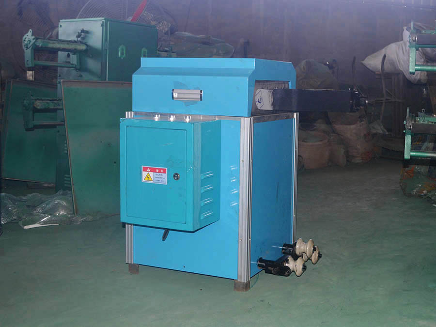 變頻大卷裝粗紗絡(luò)紗機(jī)