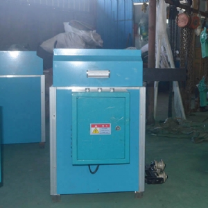 變頻大卷裝粗紗絡(luò)紗機(jī)